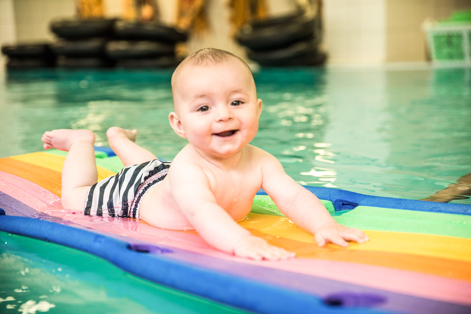 Rückbildung im Wasser mit Babyschwimmen Nicole Albes Hebamme & IBCLC